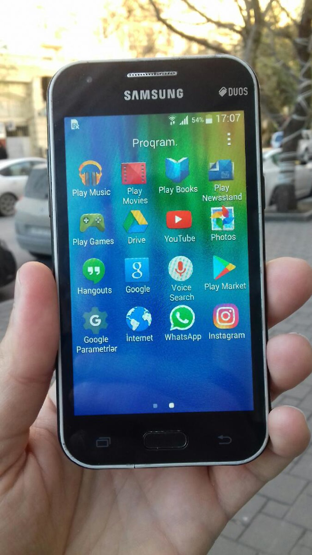 İşlənmiş Samsung Galaxy J1 4 GB qara