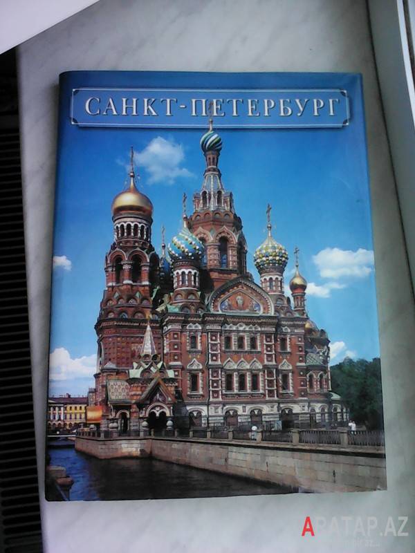 Kitab Sankt-Peterburq