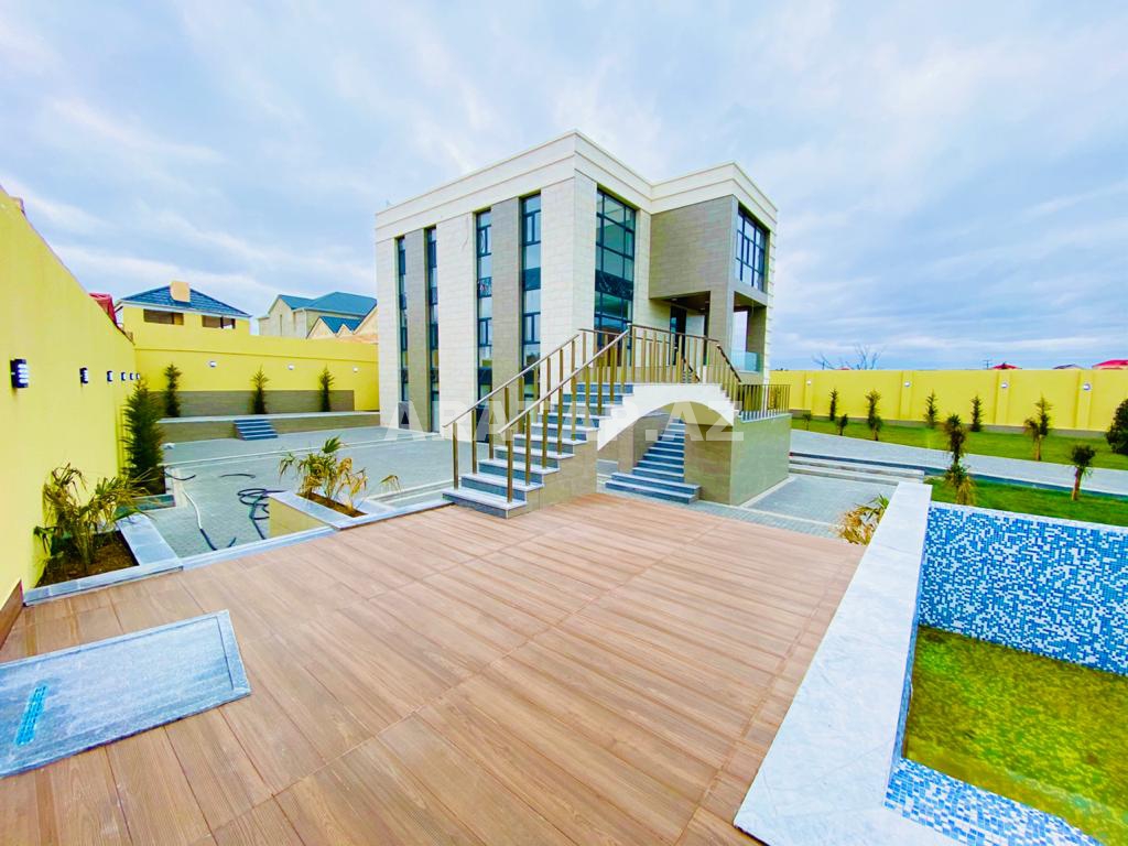 Satılır 6 otaqlı ev / villa 800 m², Mərdəkan q.