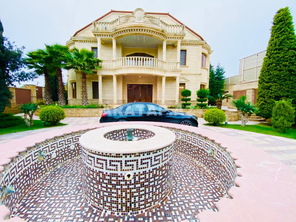 Satılır 8 otaqlı ev / villa 500 m², Mərdəkan q.