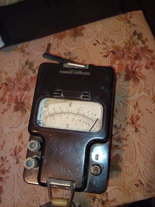 Мегаомметр М1101М