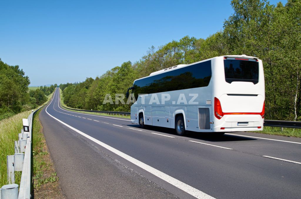 Illik avtobus sifarisi