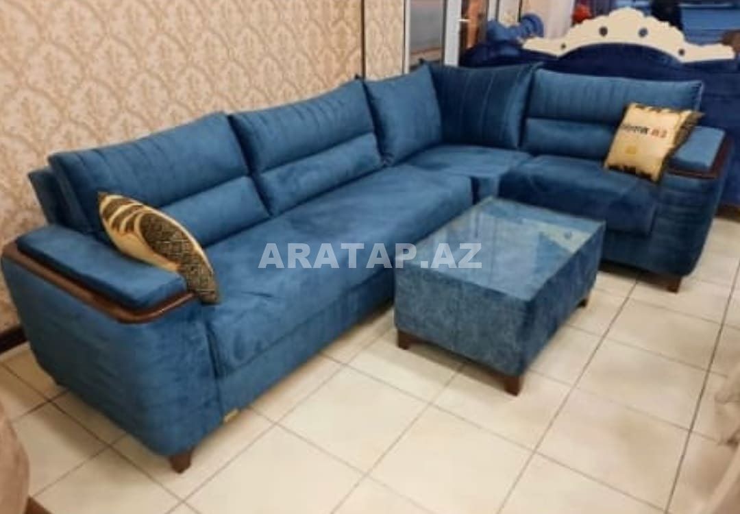 Künc divan və pufik