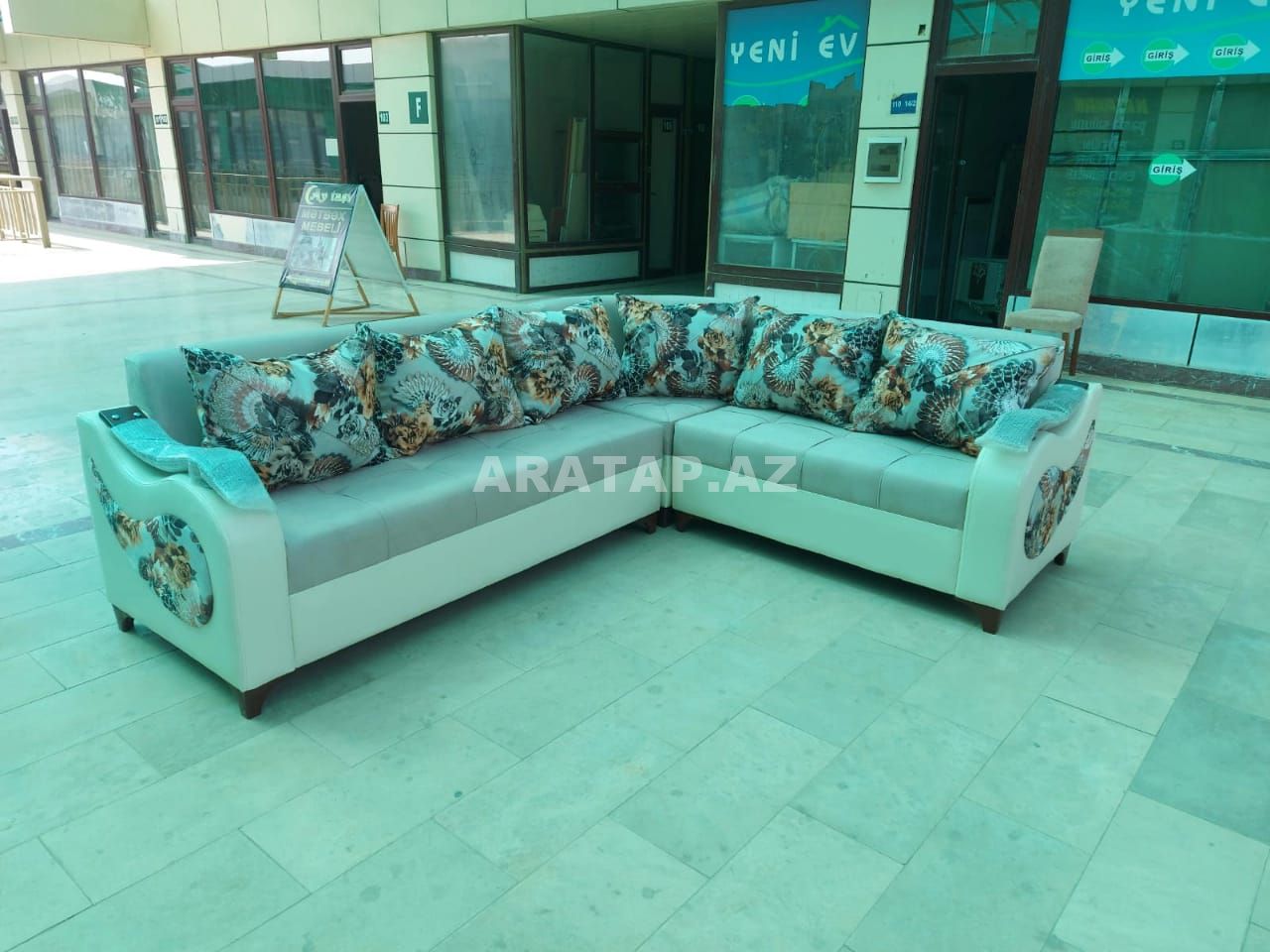 Künc divan