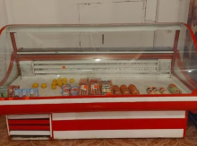 Kolbasa vitrini