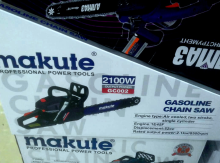 Motopila Makute 2100 watt gücündə