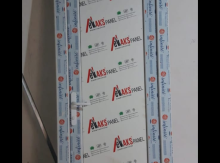 Plastik qapi