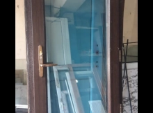 Plastik qapi