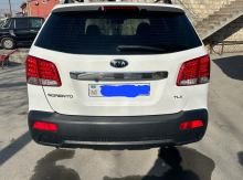 Kia Sorento Full Salon