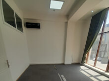 Ofis İcarəyə verilir, Əhməd Rəcəbli küçəsi.