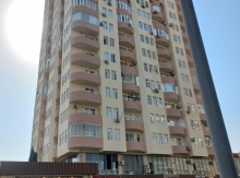 2-otaqlı mənzil Yeni tikili, Yasamal rayonu, Şərifzadə küçəsi, Elmlər və İnşaatçılar metrosunun yaxınlığı., 90 m²