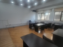 nizamide  plazada ofislerin icaresi