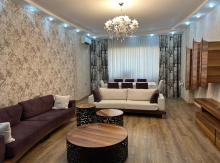 3-otaqlı mənzil Yeni tikili, Nəsimi rayonu., 155 m²
