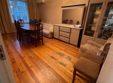 2-otaqlı mənzil Köhnə tikili, Ukrayna dairesi., 60 m²