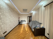 3-otaqlı mənzil Köhnə tikili, Mezahir Rustemov kuc., 85 m²