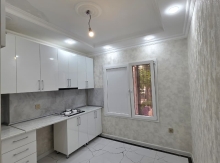 2-otaqlı mənzil Köhnə tikili, Celal Qurbanov kuc., 65 m²