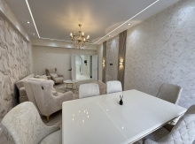 3-otaqlı mənzil Yeni tikili, Gence prospekt., 81 m²
