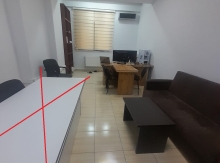 Ofis İcarəyə verilir, nizami metrosu.
