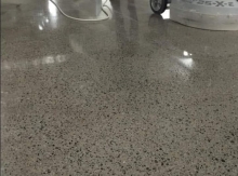 Betonun yonulub laklanması