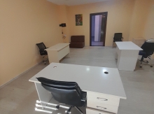 Ofis İcarəyə verilir, əhməd rəcəbli küçəsi.