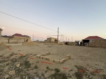 4 sot torpaq sahəsi, At yalı qəsəbəsi.